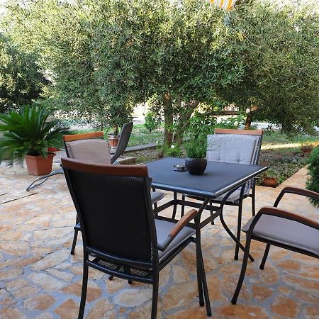 Apartment Mira Trogir Buitenkant foto