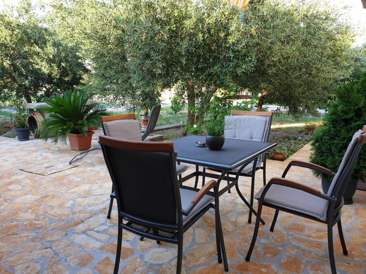 Apartment Mira Trogir Buitenkant foto
