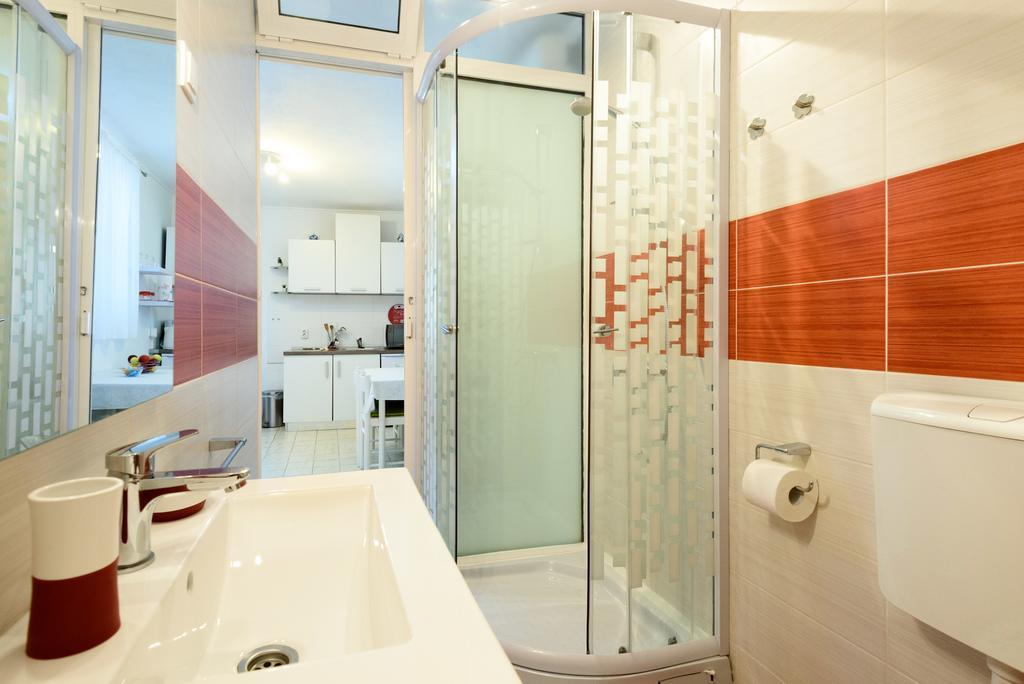 Apartment Mira Trogir Buitenkant foto